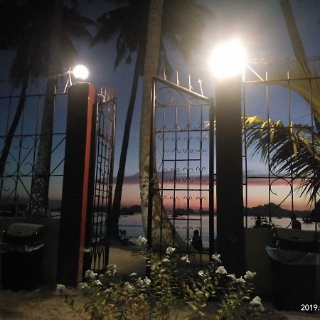 El Seatopia Beach Cottages El Nido Bagian luar foto