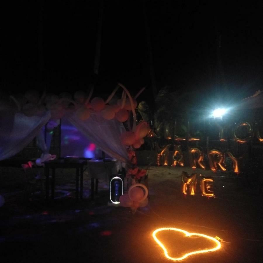 El Seatopia Beach Cottages El Nido Bagian luar foto